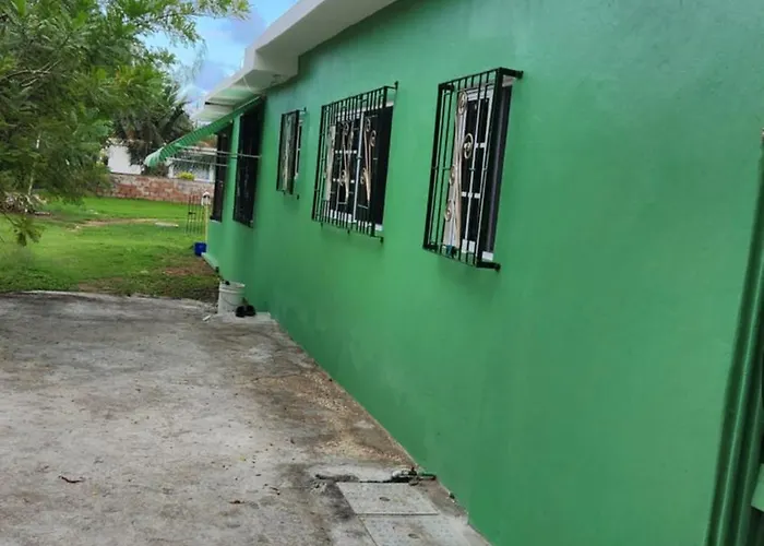 Guest house Jade Coast Getaway Near