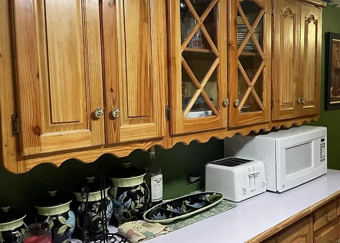 Guest house Jade Coast Getaway Near *